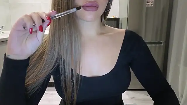 Snapshot of Cinderella____ chatting on September 27, 2025, 1:39 pm Cinderella online show from September 27, 2025, 1:39 pm