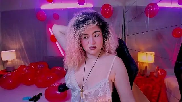 Kateryn  online show from February 15, 2025, 11:28 am