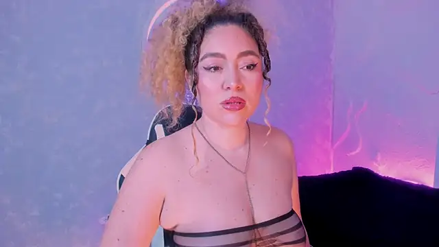 Snapshot of Kateryn_ chatting on October 15, 2025, 7:55 pm Kateryn online show from October 15, 2025, 7:55 pm