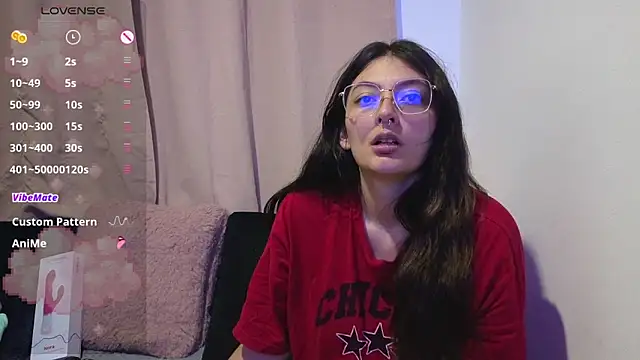 lessliee22  online show from May 8, 2026, 7:23 am