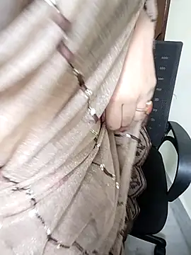 Snapshot of Rubika_sharma chatting on September 28, 2025, 7:10 pm Rubika sharma online show from September 28, 2025, 7:10 pm