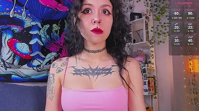 Grace Walker online show from April 19, 2026, 4:13 am