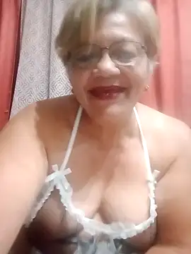 Snapshot of Madrastrahot69 chatting on October 3, 2025, 4:58 am Madrastrahot69 online show from October 3, 2025, 4:58 am