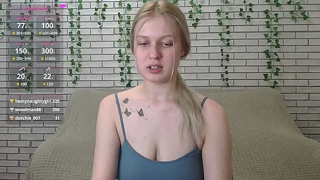 Snapshot of EmiliaDuchess chatting on February 1, 2025, 3:50 pm EmiliaDuchess online show from February 1, 2025, 3:50 pm