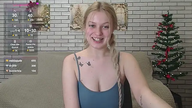 Snapshot of EmiliaDuchess chatting on January 14, 2025, 11:53 am EmiliaDuchess online show from January 14, 2025, 11:53 am