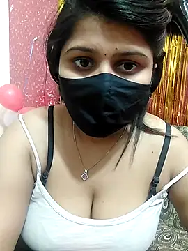 Hotty-simran online show from February 13, 2025, 4:43 am
