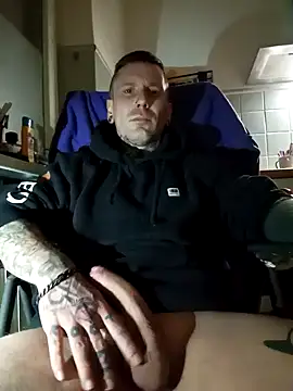 Snapshot of Schabernack1990 chatting on December 22, 2024, 1:01 am Schabernack1990 online show from December 22, 2024, 1:01 am