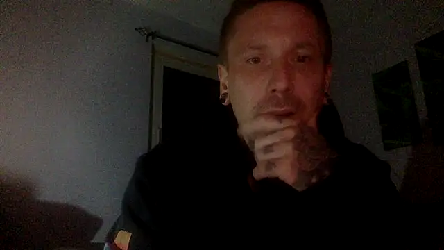 Snapshot of Schabernack1990 chatting on September 23, 2025, 8:49 pm Schabernack1990 online show from September 23, 2025, 8:49 pm