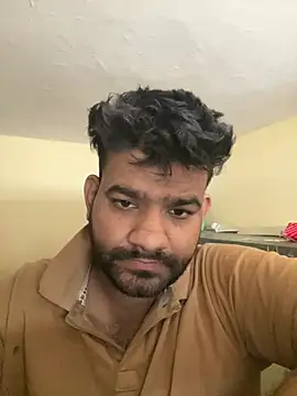 Snapshot of hairyboy69 chatting on February 25, 2025, 6:14 am hairyboy69 online show from February 25, 2025, 6:14 am