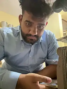 Snapshot of hairyboy69 chatting on February 27, 2025, 10:01 am hairyboy69 online show from February 27, 2025, 10:01 am