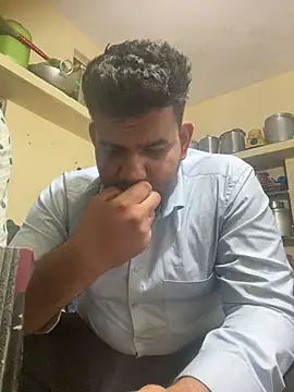 Snapshot of hairyboy69 chatting on March 21, 2025, 5:02 pm hairyboy69 online show from March 21, 2025, 5:02 pm