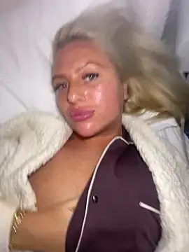 Arabellalee23 online show from November 26, 2025, 10:32 pm