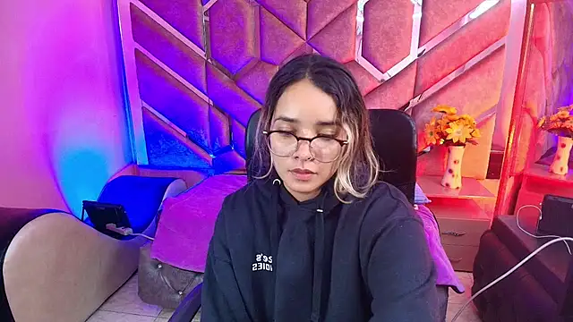 Olivia Fox69 online show from December 16, 2025, 3:55 am