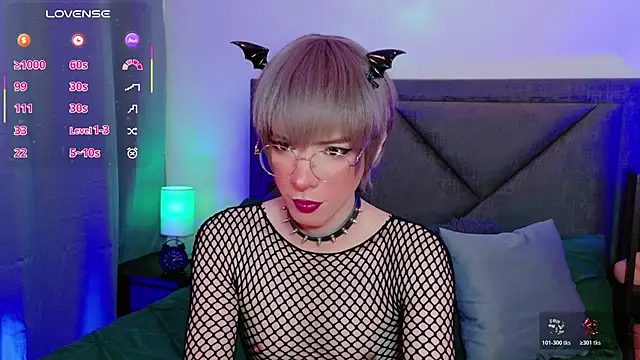 Sammy Russell online show from June 12, 2026, 3:48 am