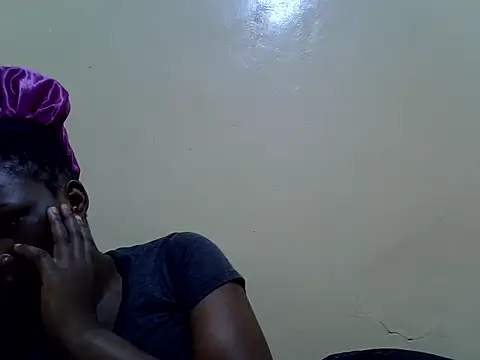 Snapshot of sweetangel41 chatting on September 25, 2025, 7:42 pm sweetangel41 online show from September 25, 2025, 7:42 pm