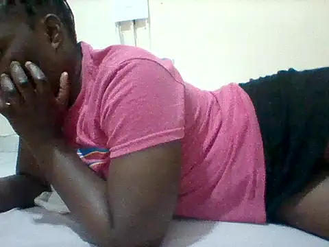 Snapshot of sweetangel41 chatting on June 30, 2026, 2:50 pm sweetangel41 online show from June 30, 2026, 2:50 pm