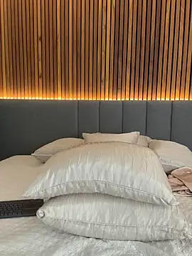 Snapshot of EmiilyAdams_ chatting on March 13, 2025, 9:16 pm EmiilyAdams online show from March 13, 2025, 9:16 pm