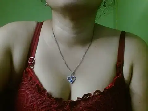 LOVERIAKOL online show from March 27, 2026, 6:42 pm