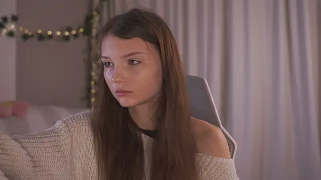 Snapshot of CindyGarrison chatting on October 27, 2025, 1:28 am CindyGarrison online show from October 27, 2025, 1:28 am