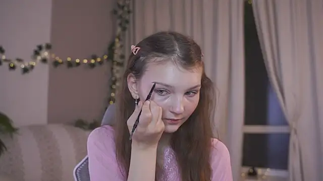 Snapshot of CindyGarrison chatting on October 23, 2025, 1:26 am CindyGarrison online show from October 23, 2025, 1:26 am