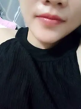 Sexyass13 online show from September 17, 2025, 5:04 pm