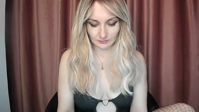 Snapshot of AnaysTop chatting on September 27, 2025, 3:56 am AnaysTop online show from September 27, 2025, 3:56 am