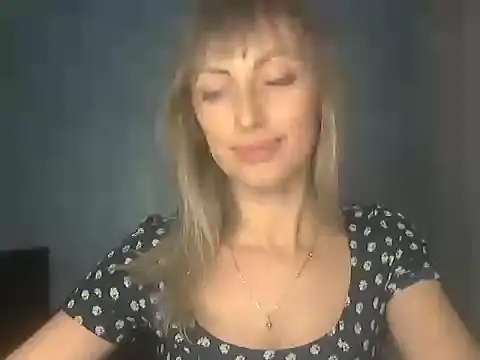 EffectMaya online show from December 21, 2025, 4:19 pm