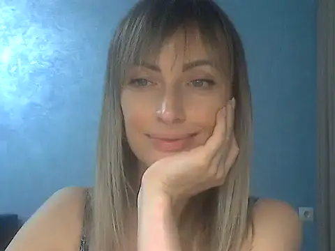 Snapshot of EffectMaya chatting on April 11, 2026, 6:11 pm EffectMaya online show from April 11, 2026, 6:11 pm