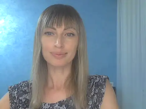 EffectMaya online show from September 22, 2025, 4:02 pm