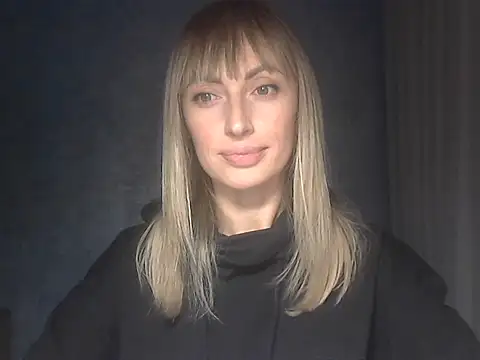 EffectMaya online show from November 11, 2025, 6:03 pm