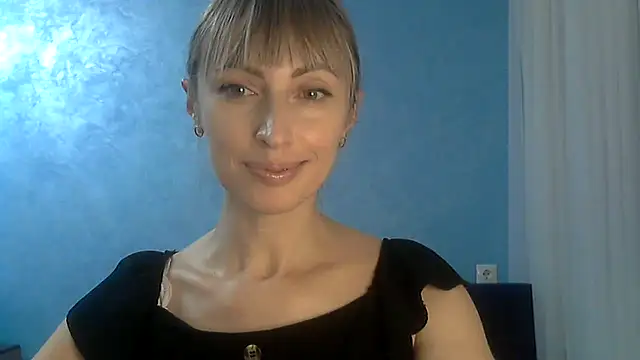 EffectMaya online show from February 18, 2025, 3:52 pm