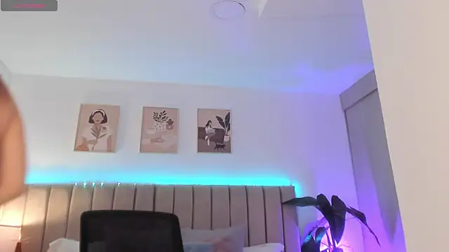 Victoria romanox online show from October 15, 2025, 3:31 pm