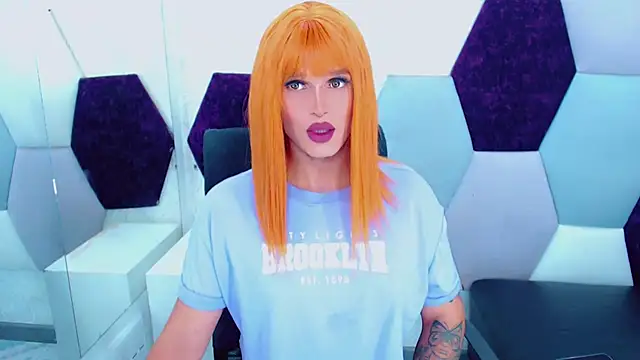 Snapshot of TaylorMon chatting on September 27, 2025, 2:07 am TaylorMon online show from September 27, 2025, 2:07 am