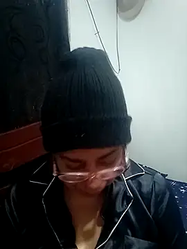 Snapshot of sorbetico_perverse chatting on December 15, 2025, 12:44 pm sorbetico perverse online show from December 15, 2025, 12:44 pm