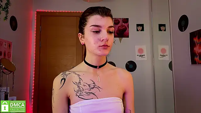 Bunny ShyGirl online show from January 15, 2025, 7:05 am