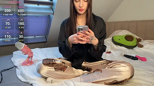 Snapshot of Bunny_ShyGirl chatting on October 28, 2025, 12:48 pm Bunny ShyGirl online show from October 28, 2025, 12:48 pm