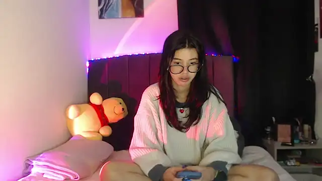 ily bea online show from April 21, 2026, 5:03 am