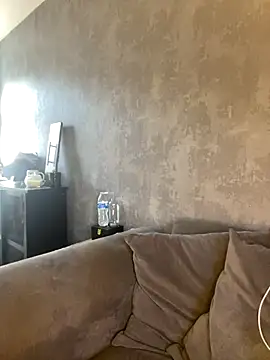 riri bstvx online show from September 25, 2025, 8:20 am