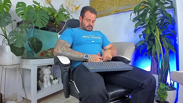 Johnnygrayson1 online show from April 9, 2026, 11:33 pm