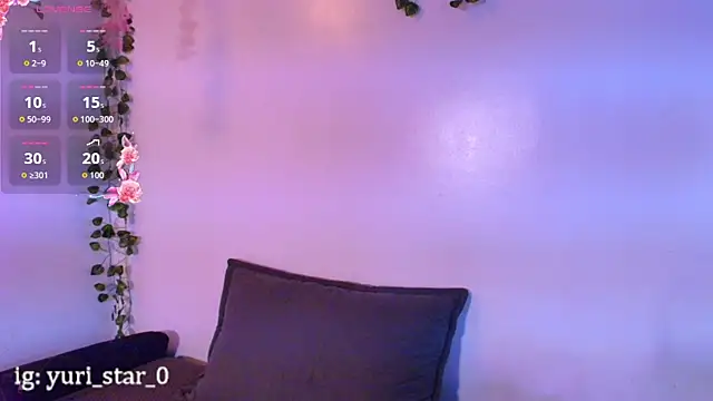 Snapshot of Yuri_Stars chatting on September 23, 2025, 7:48 am Yuri Stars online show from September 23, 2025, 7:48 am