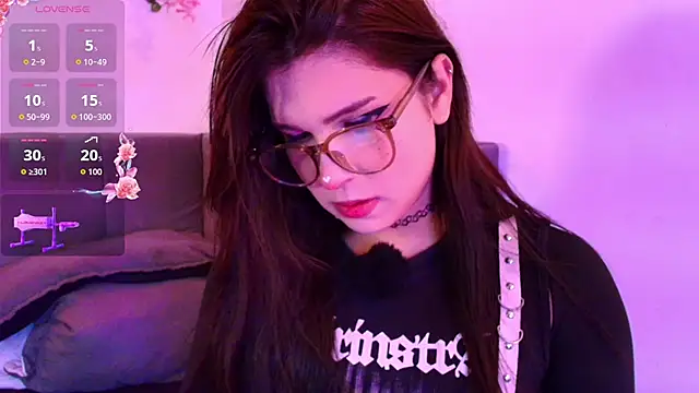 Yuri Stars online show from February 15, 2026, 1:32 pm