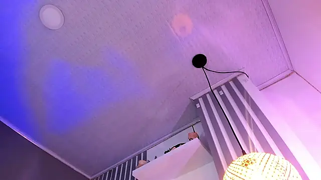 Snapshot of rose_xd chatting on October 2, 2025, 8:56 pm rose xd online show from October 2, 2025, 8:56 pm