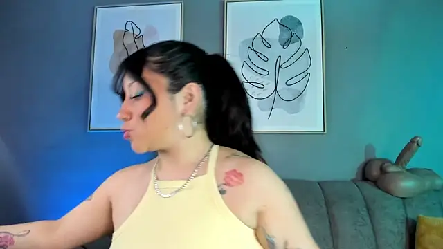 Snapshot of rose_xd chatting on October 1, 2025, 8:57 pm rose xd online show from October 1, 2025, 8:57 pm