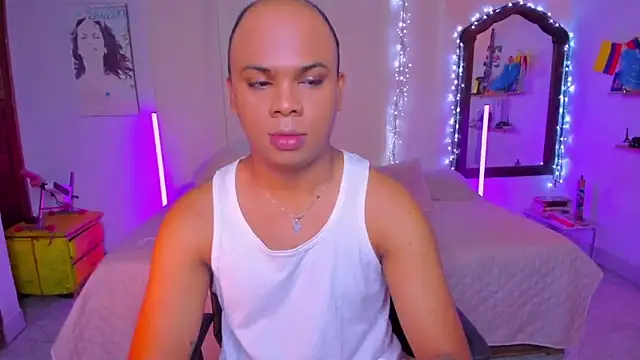 Snapshot of CuteRomi chatting on October 23, 2025, 5:39 am CuteRomi online show from October 23, 2025, 5:39 am