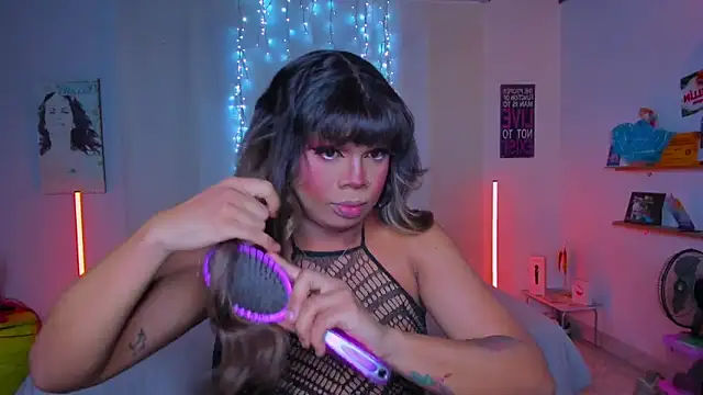 Snapshot of CuteRomi chatting on October 2, 2025, 6:06 am CuteRomi online show from October 2, 2025, 6:06 am