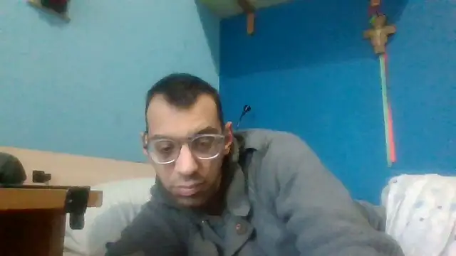 Simone 18 10  online show from December 31, 2024, 2:14 pm