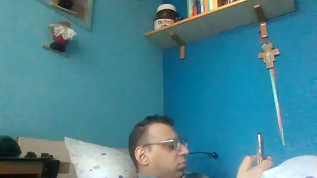 Simone 18 10  online show from January 2, 2025, 1:51 pm