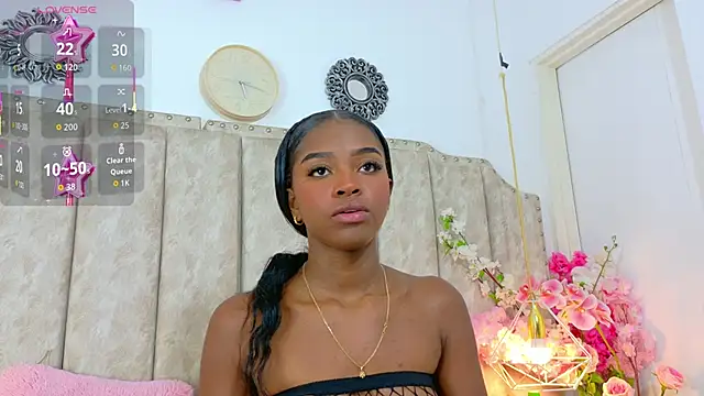 Snapshot of ShanelWest chatting on October 9, 2025, 1:22 pm ShanelWest online show from October 9, 2025, 1:22 pm