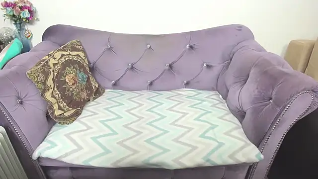 fashiona online show from November 18, 2025, 9:56 am