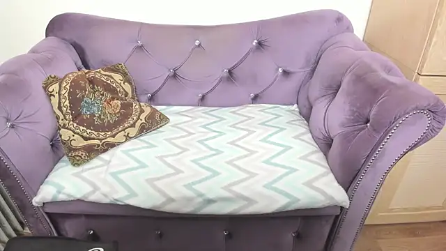 Snapshot of fashiona chatting on October 16, 2025, 8:44 am fashiona online show from October 16, 2025, 8:44 am